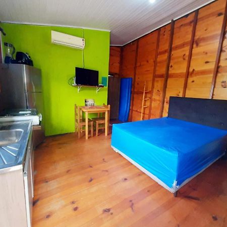 827 Chale Pe Na Areia, Completo Na Praia Do Estaleiro Em Ubatuba - 1 Dormitorio, 1 Banheiro, 1 Vaga De Garagem Buitenkant foto
