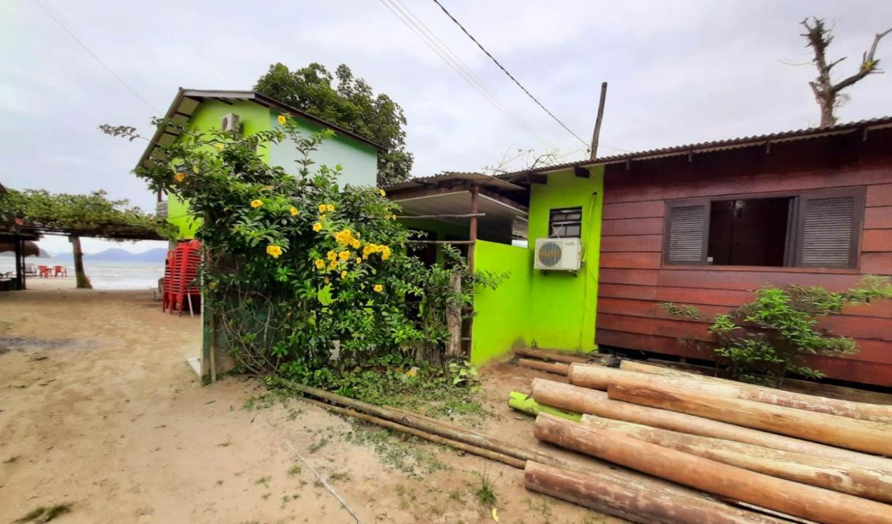 827 Chale Pe Na Areia, Completo Na Praia Do Estaleiro Em Ubatuba - 1 Dormitorio, 1 Banheiro, 1 Vaga De Garagem Buitenkant foto